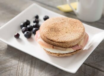 English Muffin Sandwich with Egg, Ham and Swiss